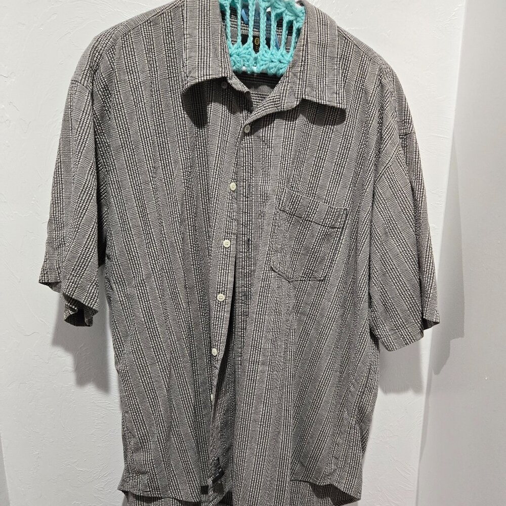 Bill Blass Men’s Short Sleeve Shirt – Size 18 XXL